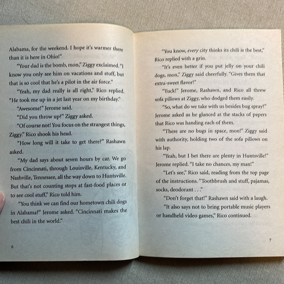 📚2/$6  2-Book Bundle Ziggy and the Black Dinosaurs Series #4, #5 - Picture 11 of 16